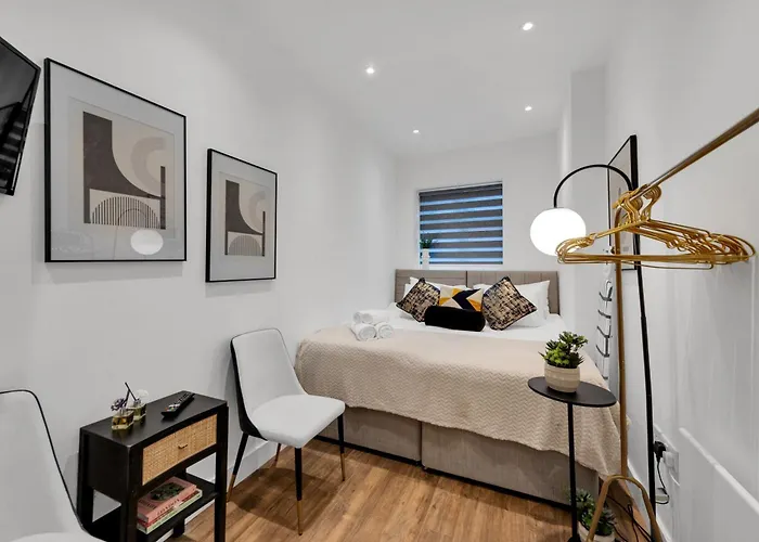 Petite Bliss, Charming Studio Hideaway